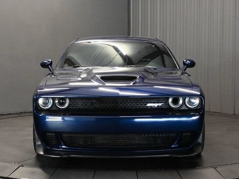 Used 2015 Dodge Challenger SRT Hellcat RWD image 2
