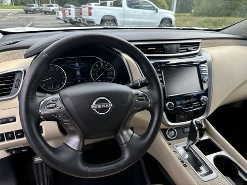 Used 2023 Nissan Murano SL image 12