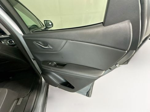 Used 2025 Chevrolet Blazer LT FWD image 29