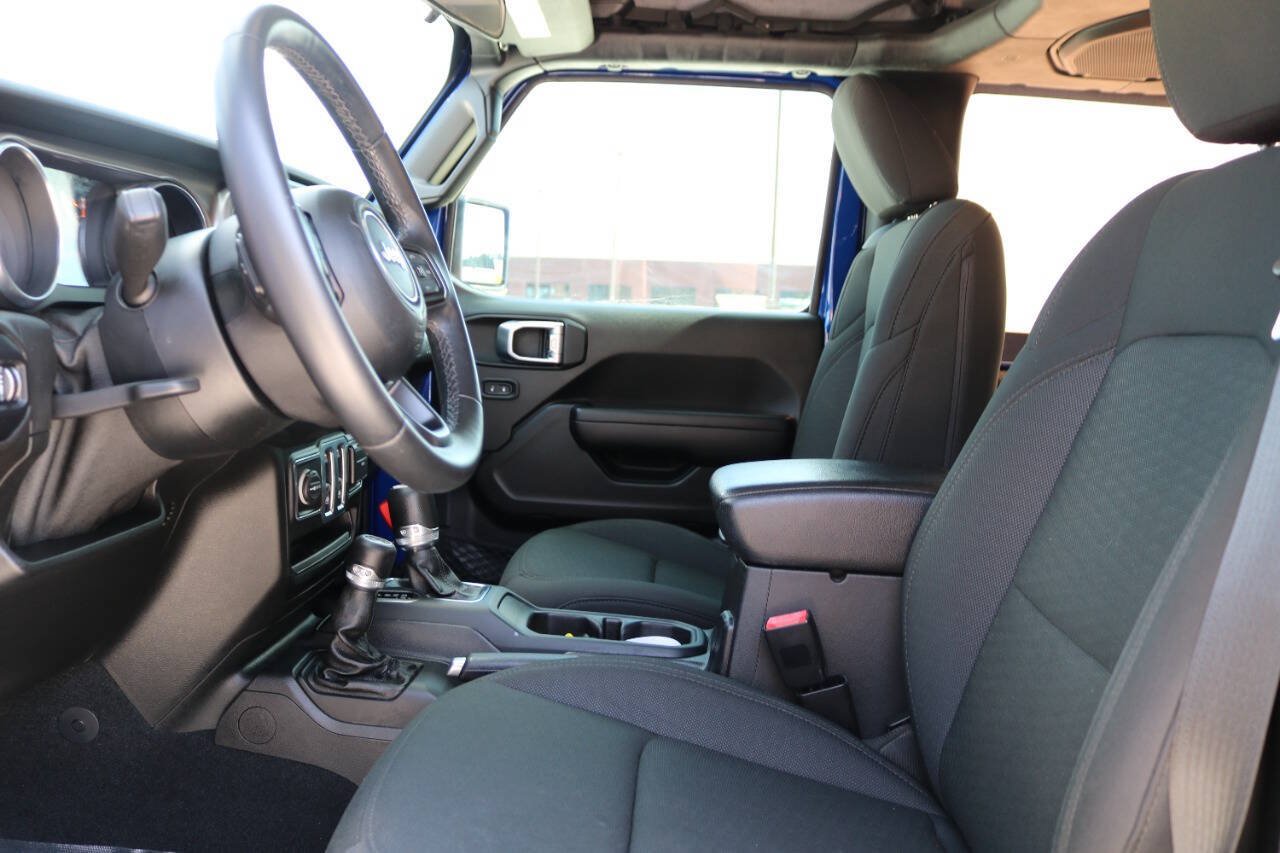Used 2020 Jeep Wrangler Sport AWD/4WD image 92