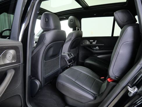 Used 2022 Mercedes-Benz GLS 580 4MATIC image 16
