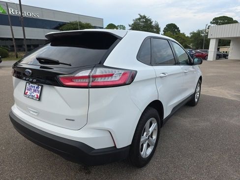 Used 2024 Ford Edge SE image 8