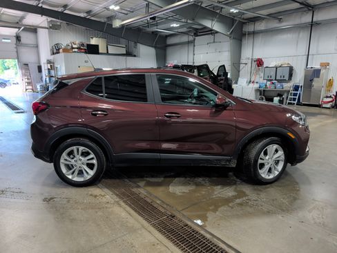 Used 2023 Buick Encore GX Preferred w/ Cold Weather Comfort Package FWD image 2