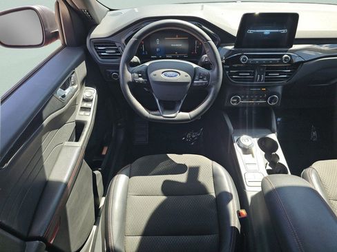 Used 2024 Ford Escape ST-Line AWD/4WD image 4