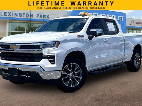 Used 2024 Chevrolet Silverado 1500 LT AWD/4WD image 12