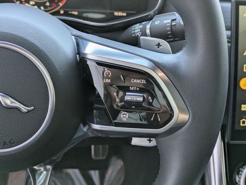 Used 2024 Jaguar XF R-Dynamic SE image 20