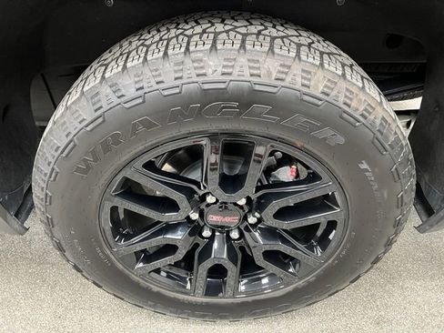 Used 2024 GMC Sierra 1500 Elevation w/ Elevation Premium Package image 14