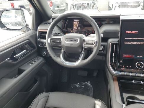 New 2026 GMC Yukon XL Denali w/ Sun & Power Step Package AWD/4WD image 13