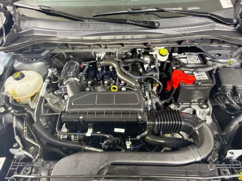 Used 2025 Ford Escape ST-Line FWD image 32