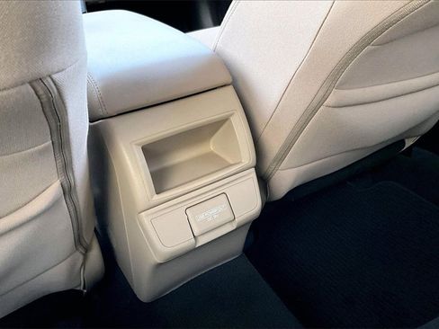 Used 2018 Subaru Outback 2.5i Premium image 27