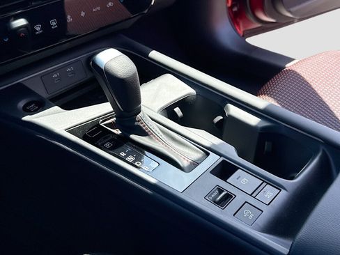 New 2026 Nissan Sentra SR FWD image 10