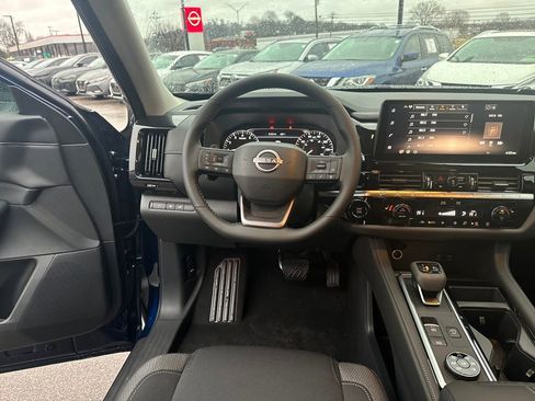 New 2026 Nissan Pathfinder SV AWD/4WD image 14