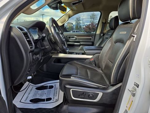 Used 2021 RAM 1500 Laramie AWD/4WD image 2