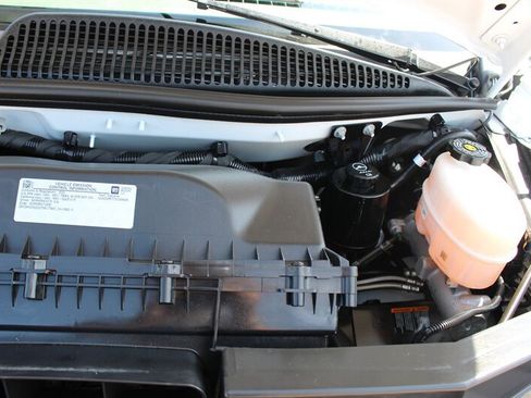 Used 2025 Chevrolet Express 3500 LT w/ LT Preferred Equipment Group RWD image 38