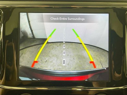 Used 2021 Jeep Grand Cherokee Limited w/ Trailer Tow Group IV AWD/4WD image 6