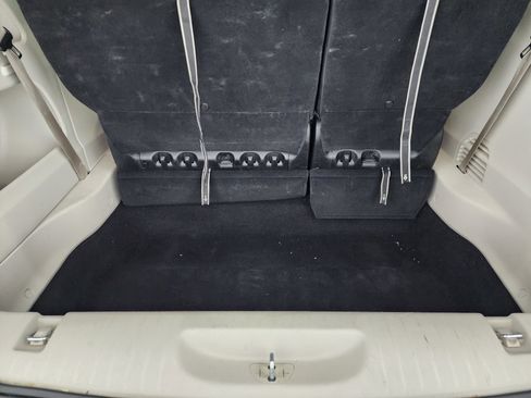 Used 2024 Chrysler Pacifica Touring-L image 27