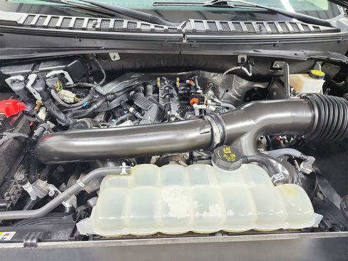 Used 2023 Ford Expedition Max Limited image 17