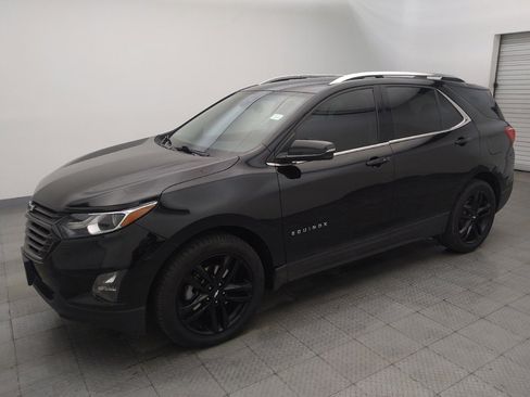 Used 2020 Chevrolet Equinox LT w/ Midnight Edition FWD image 2