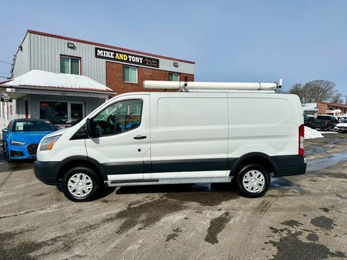 Used 2016 Ford Transit 250 130 Low Roof w/ Exterior Upgrade Package image 4