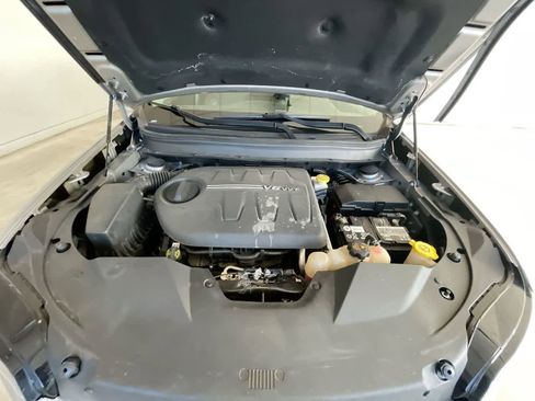 Used 2019 Jeep Cherokee Limited AWD/4WD image 25
