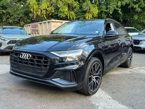 Used 2021 Audi Q8 Premium Plus w/ Premium Plus Package image 3