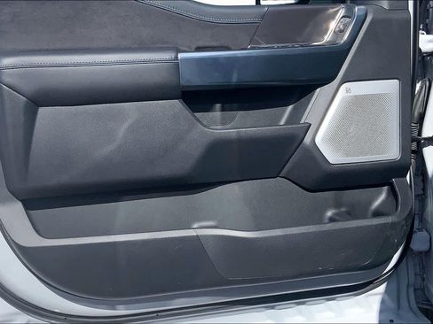 Certified 2025 Ford F150 Platinum w/ Equipment Group 702A High AWD/4WD image 22