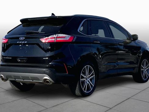 Used 2022 Ford Edge Titanium image 13