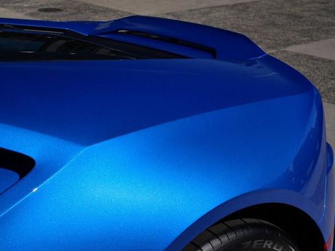 Used 2020 Lamborghini Huracan EVO image 11