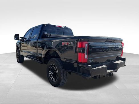 Used 2025 Ford F350 Platinum AWD/4WD image 9