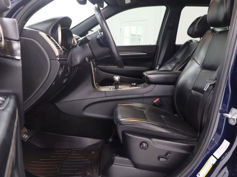 Used 2014 Jeep Grand Cherokee Limited w/ Luxury Group II image 10