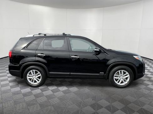 Used 2014 Kia Sorento LX AWD/4WD image 7