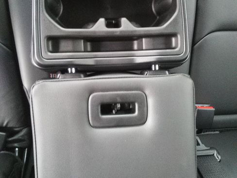 New 2026 Jeep Wrangler Unlimited Rubicon w/ Technology Group image 10