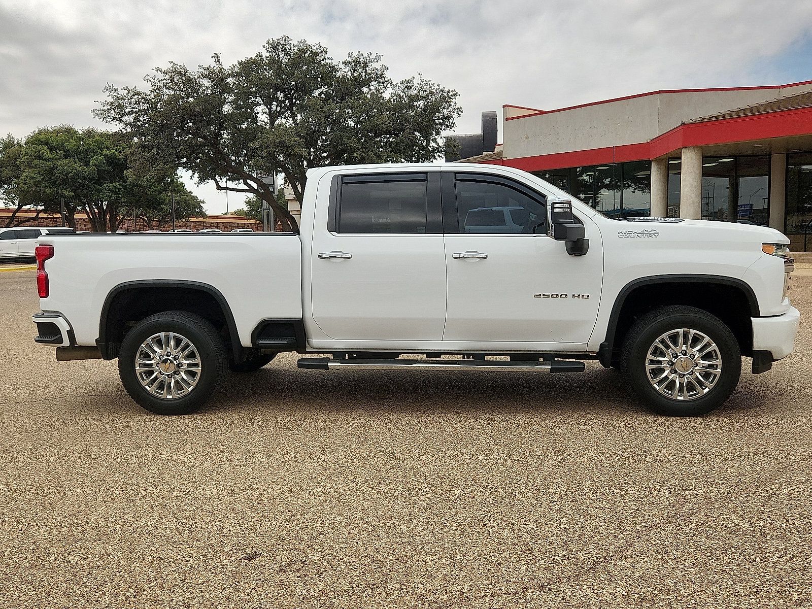 Used 2022 Chevrolet Silverado 2500 High Country AWD/4WD image 5