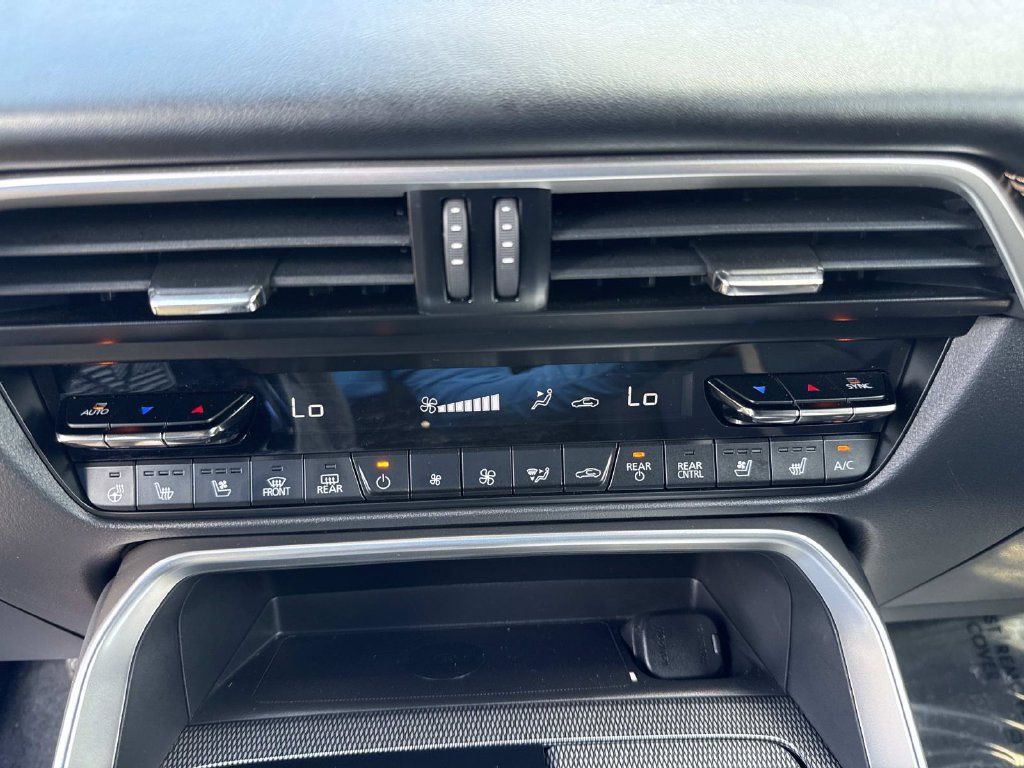 Certified 2025 MAZDA CX-90 Plug-In Hybrid w/ Premium Plus AWD/4WD image 33