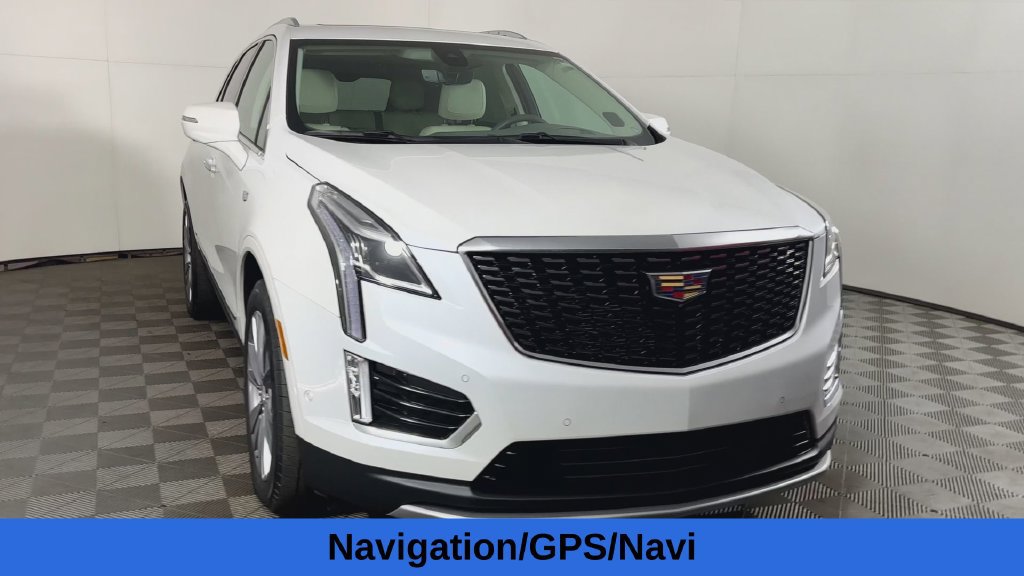 Used 2024 Cadillac XT5 Premium Luxury w/ Technology Package FWD image 5