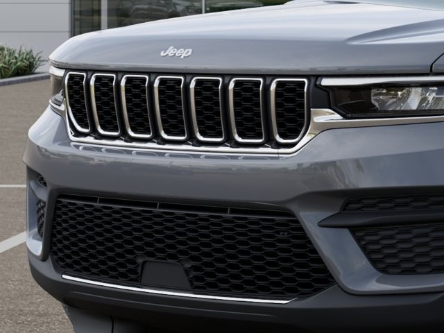 New 2027 Jeep Grand Cherokee Laredo X AWD/4WD image 11
