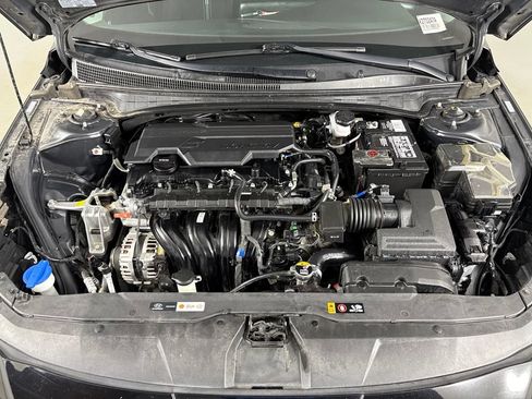 Used 2023 Hyundai Elantra SEL FWD image 40