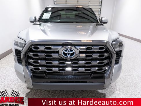 Used 2024 Toyota Tundra Platinum AWD/4WD image 7