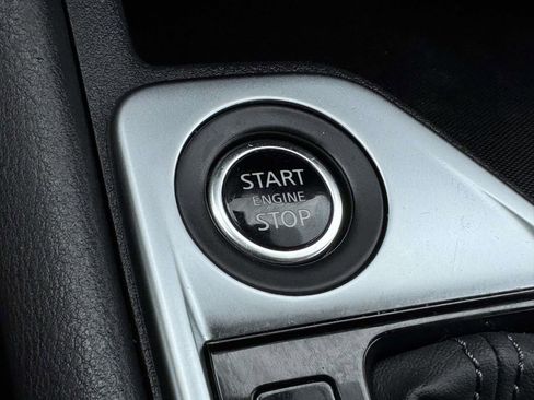 Used 2025 Nissan Sentra SV FWD image 9