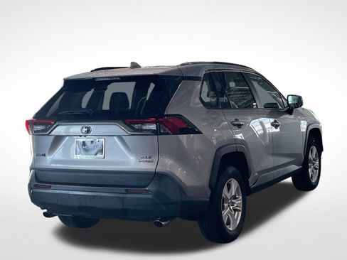Used 2021 Toyota RAV4 XLE w/ Convenience Package AWD/4WD image 12