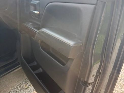 Used 2017 GMC Sierra 1500 SLE w/ SLE Value Package RWD image 3