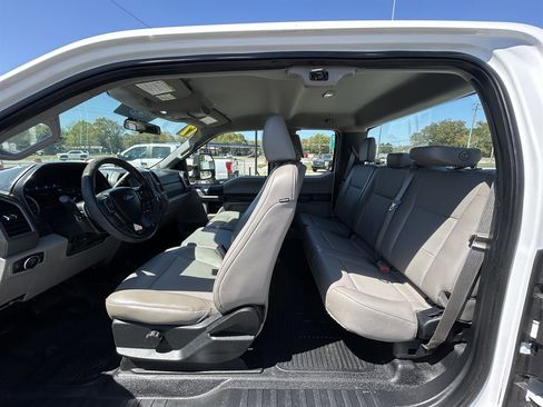 Used 2017 Ford F250 XL w/ Power Equipment Group image 10