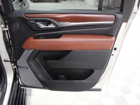 Used 2023 GMC Yukon XL Denali Ultimate w/ LPO, Floor Liner Package image 30