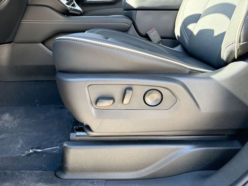 New 2026 GMC Yukon XL Elevation image 14