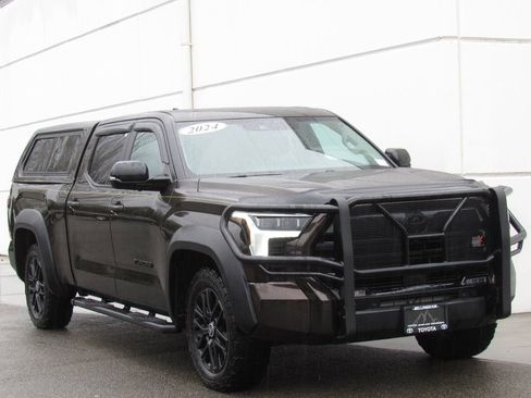 Used 2024 Toyota Tundra Limited image 2