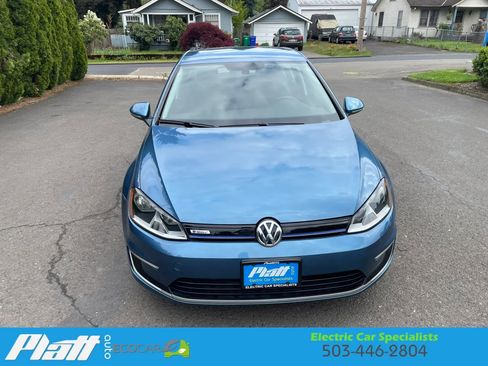 Used 2016 Volkswagen e-Golf SE w/ DC Fast Charging Package FWD image 15