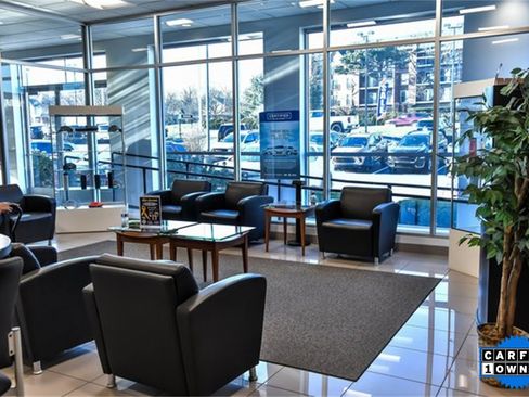 Certified 2020 GMC Yukon Denali w/ Denali Ultimate Package image 33