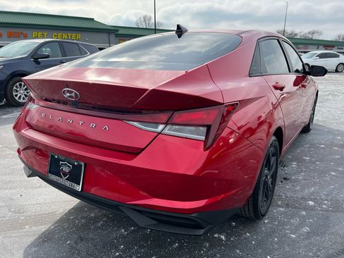 Used 2021 Hyundai Elantra SEL image 7