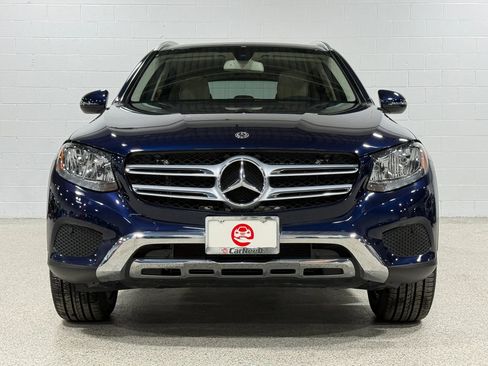 Used 2019 Mercedes-Benz GLC 300 GLC 300 4MATIC Sport Utility 4 w/ Premium Package image 3