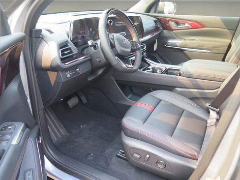 New 2026 Chevrolet Traverse RS FWD image 8